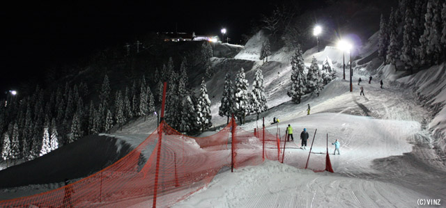 富山県 イオックスアローザ IOX-AROSA スキー場 アサギリコース